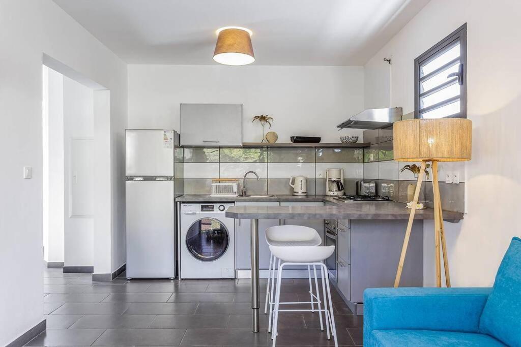 Corail - Maison 2 Chambres A 50 M De La Plage De L'Etang-Sale-Les-Bains Extérieur photo