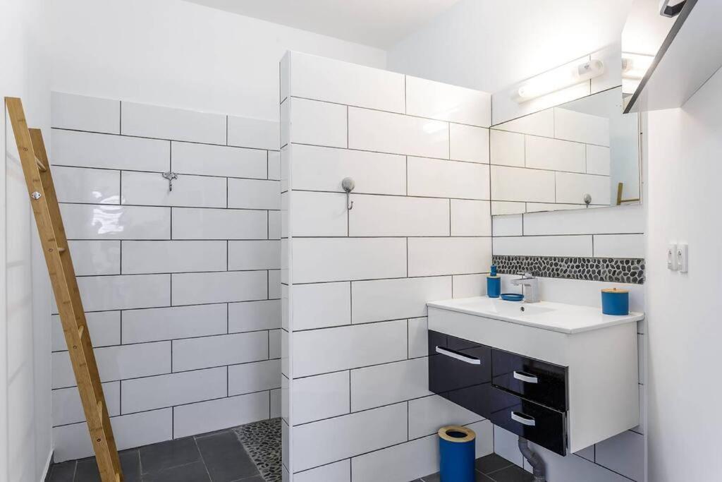 Corail - Maison 2 Chambres A 50 M De La Plage De L'Etang-Sale-Les-Bains Extérieur photo