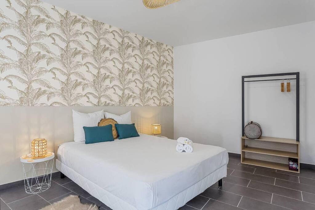 Corail - Maison 2 Chambres A 50 M De La Plage De L'Etang-Sale-Les-Bains Extérieur photo